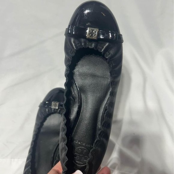 TORY BURCH leather flats with silver details. Size 10. Excellent condition. - Picture 9 of 10